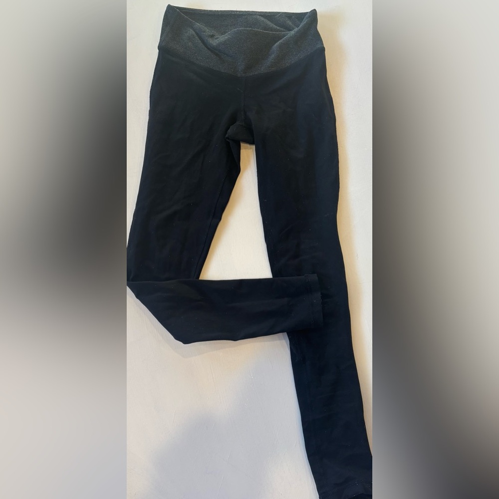 Black TNA leggings with grey waistband